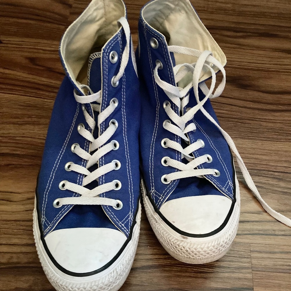 Royal blue canvas high top Chucks Converse